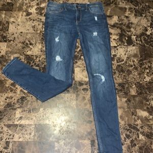 Hollister Mid-Rise Super Skinny Blue-Washed Jeans